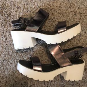 Platform sandals